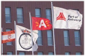 Vlaggen Port of  Antwerp.