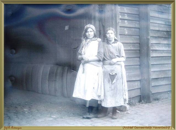 Antwerpen, 't Eilandje, Cadixwijk, foto's haven,