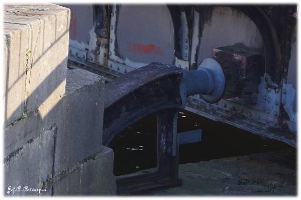 Antwerpen, 't Eilandje, Cadixwijk, Straten, Pleinen, Bruggen, Dokken, Gebouwen, Werven,