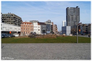 Zicht op plein Londenstraat Kattendijkdok.