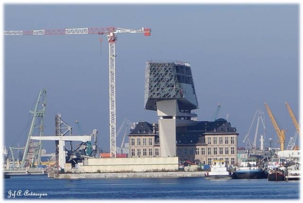 Antwerpen, 't Eilandje, Cadixwijk, Straten, Pleinen, Bruggen, Dokken, Gebouwen, Werven,