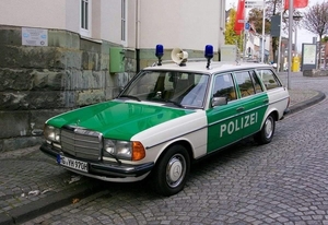 MB W123 Polizei
