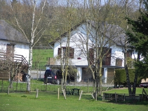 La msange bleue vanop de wandelweg