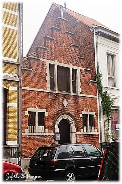 Antwerpen, Berchem, Cameliastraat, Mar Marcos koptisch-orthodoxe kerk.