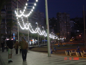 28B 21 DEC 08 De promenade van Benidorm