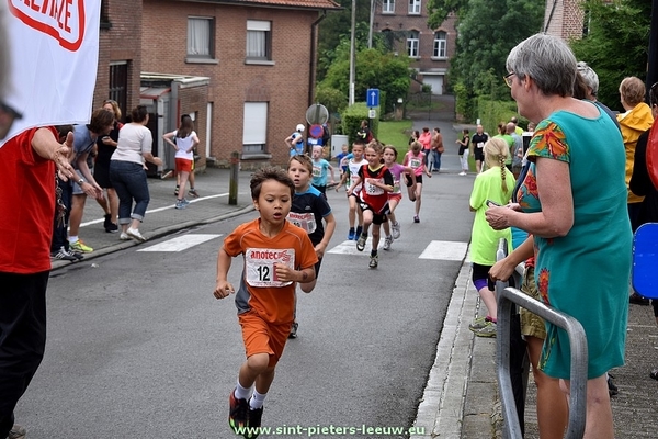 2016-06-12-aardbeienjogging_Vlezenbeek (16)