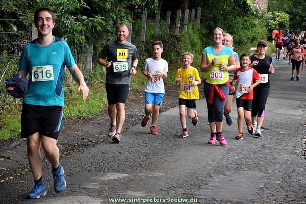 2016-06-12-aardbeienjogging_Vlezenbeek (202)