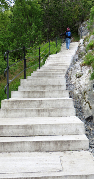 Met de trappen naar boven