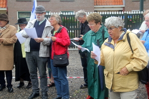 Samen het hatikva zingen (foto GJG)