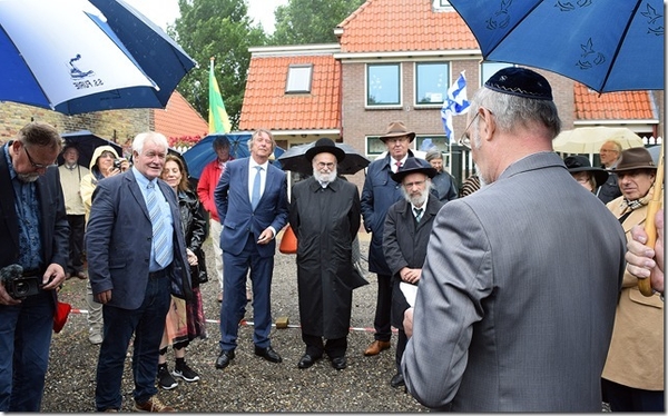 Chaim Caran aan het woord (foto Harmen Glashouwer)