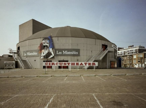 Gevers Deynootplein, Circustheater