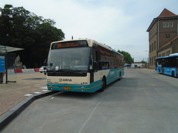 Arriva 8442 2016-06-11 Deventer station