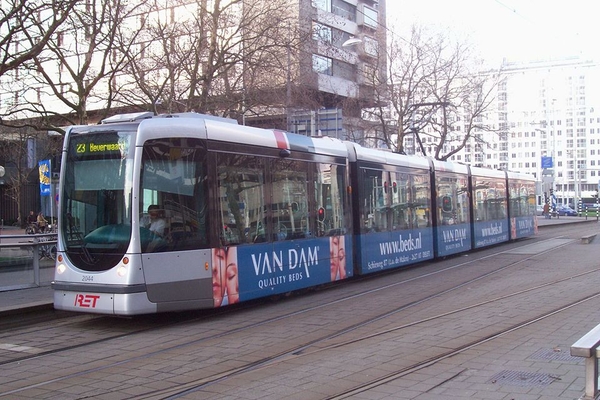 2044  van DAM SLAAPADVISEURS (2006)