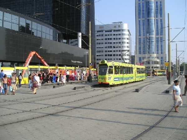 719 Stationsplein 25-07-2006 Transavia