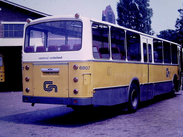 CN 6807 Hilversum garage