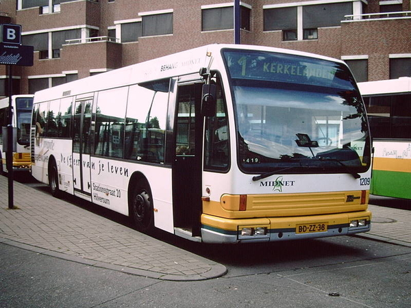 Midnet 1209 Hilversum station