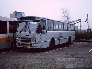 NZH 9951 Zaandam station