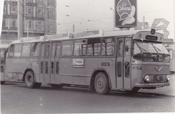 764, buiten dienst, Stationsplein, 1972