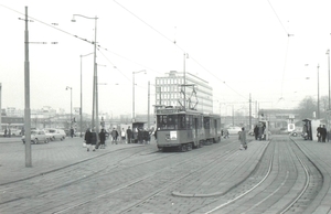 306, lijn 2, Blaak, 15-2-1964 (foto W.J. van Mourik)