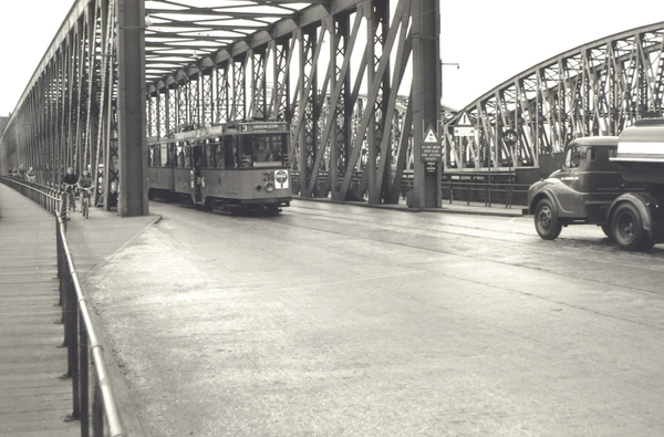 489, lijn 3, Willemsbrug,1-8-1956 (foto W.J. van Mourik)