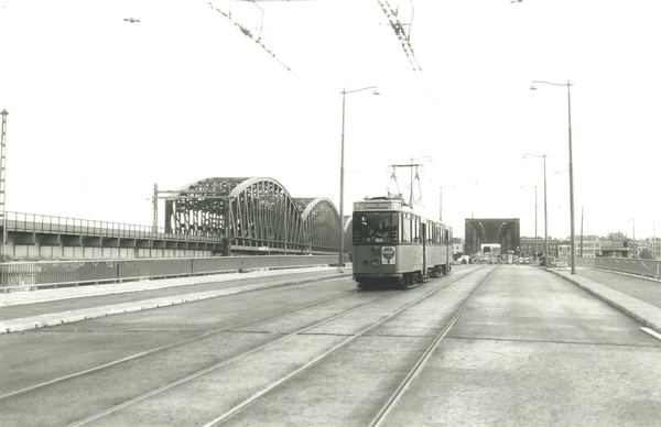 508 Verlengde Willemsbrug , 28-9-1963 (foto W.J. van Mourik)