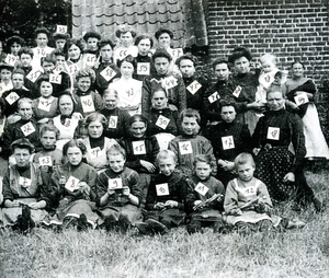 Staking Handschoennaaisters 1914