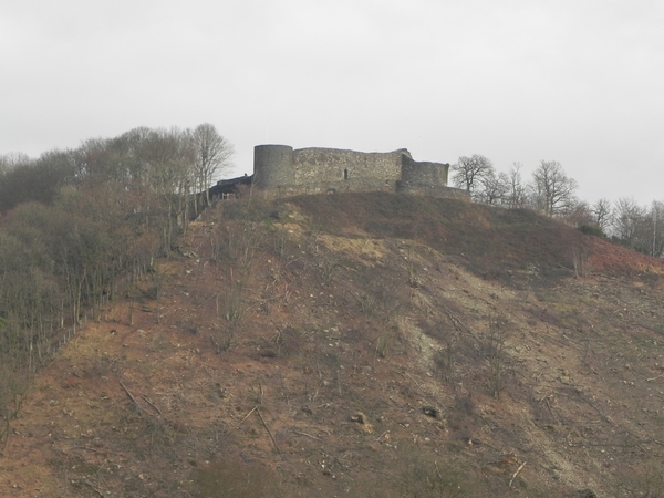 Herbeumont - kasteel ru�ne (12)