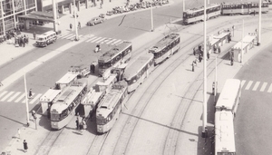 124, lijn 4, Stationsplein, 11-4-1963