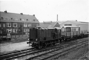 232, bij aflevering, Ceintuurbaan, 11-2-1957 (foto H. Kaper)