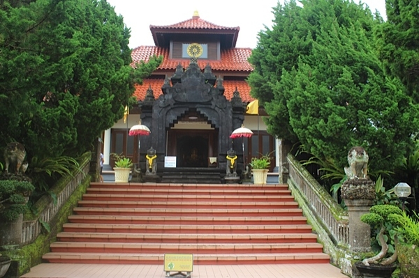 Vihara Dharma Giri