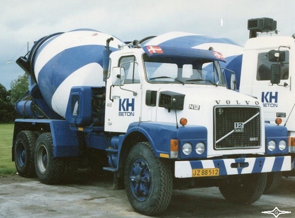 VOLVO-N12  KH BETON