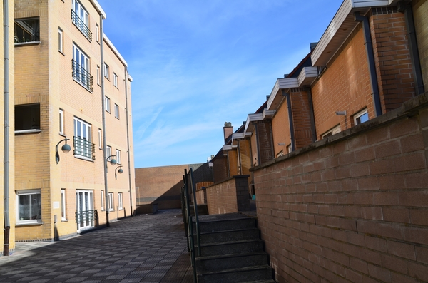 001  EFFEN.....TAMRON.