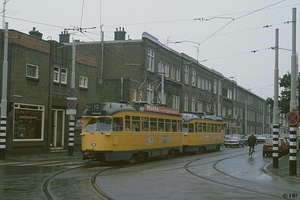 PCC koppelstel 1115 + 1106 in de Goudenregenstraat. 08-08-94