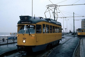 1154 Op tramlijn 11 zien we op deze winterse dag de PCC nog volop