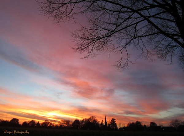 Zonsondergang Leunen