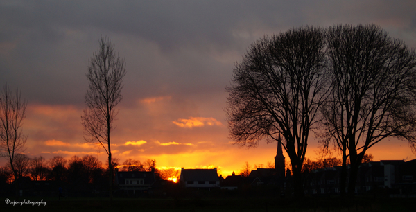 Zonsondergang Leunen