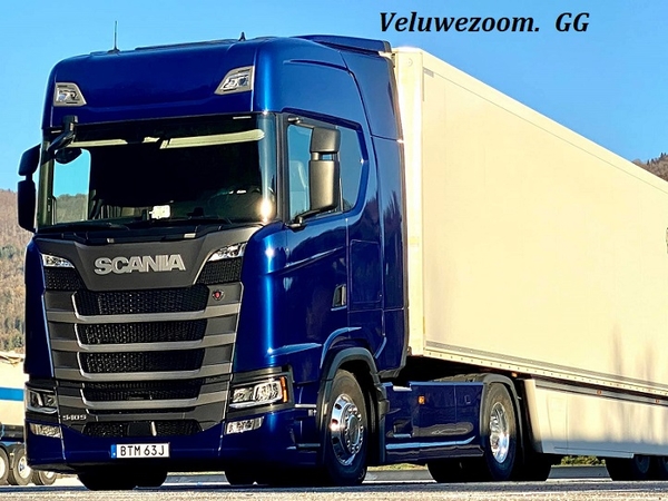 SCANIA-S500