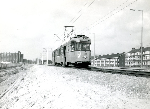 107, lijn 8, Schiedamseweg, 22-9-1967 (J. Oerlemans)