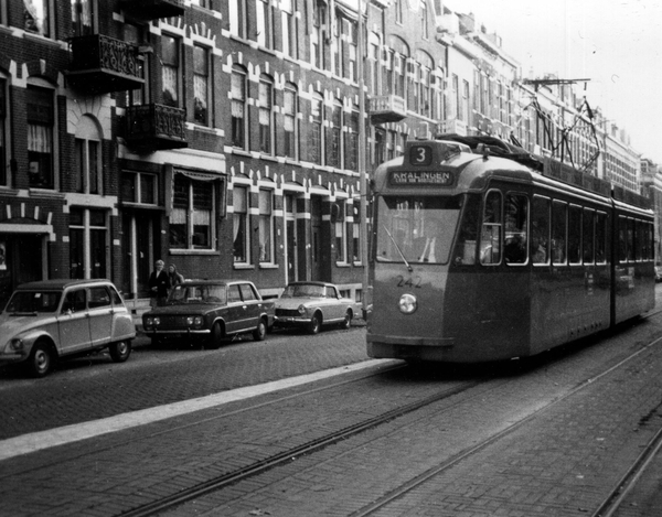 242, lijn 3, Boezemweg, 15-10-1975 (T. van Eijsden)