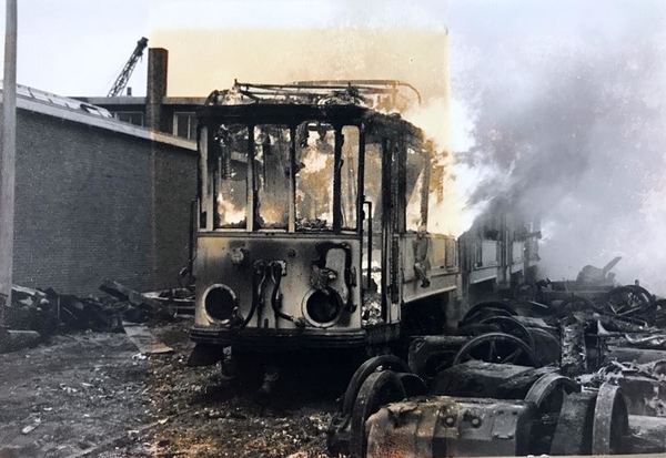 Het trieste einde van de 69 op ‘s Gravenmade. 29-3-1965-2