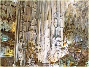 Nerja grotten