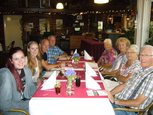 Anneke-Nina-Pieter-Henk-Derktje-Daniella-Anneke-Sikke.