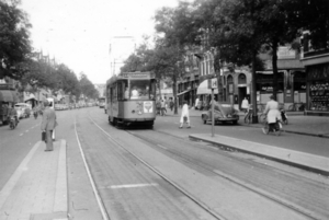 413, lijn 22, 1e Middellandstraat, 28-8-1957 ( J. Oerlemans)