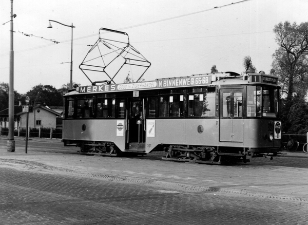 527, lijn 1, Honingerdijk, 12-10-1961 (T. van Eijsden)