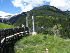 2 Hangebrucke Holzgau _DSC00102