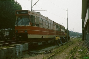 De gloednieuwe GTL 3094 wordt gelost langs de De Heemstraat