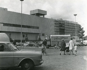 Veerplein met Vroom & Dreesmann Vlaardingen 1969