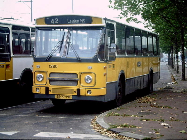 1280 Leiden station