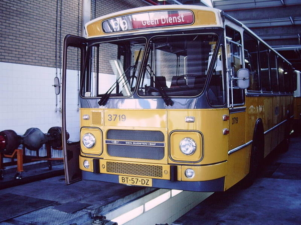 3719 Voorburg garage