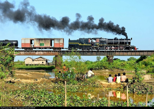Tussen Bago en Waw, Myanmar